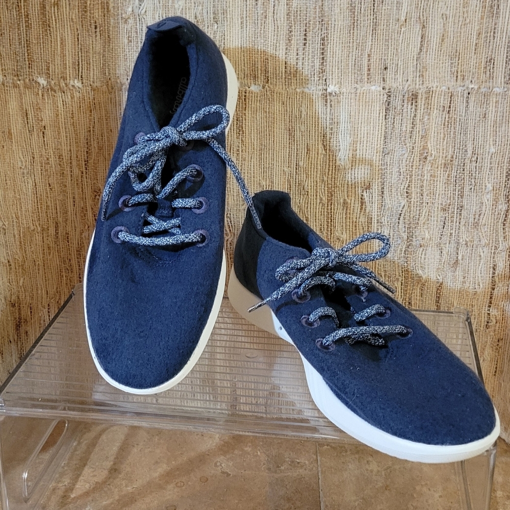 Allbirds Navy Blue Hazy Indigo Wool Runners Sneakers, size 11